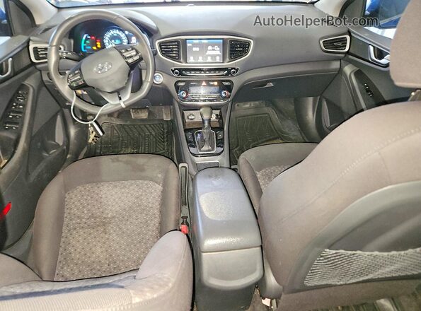 KMHC75LC9JU064992 2018 HYUNDAI IONIQ Blue Widok deski rozdzielczej