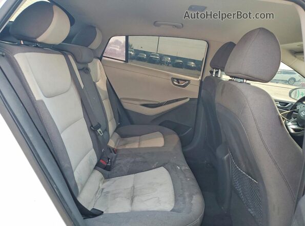 KMHC75LCXLU213879 2020 HYUNDAI IONIQ Белый Вид задних сидений