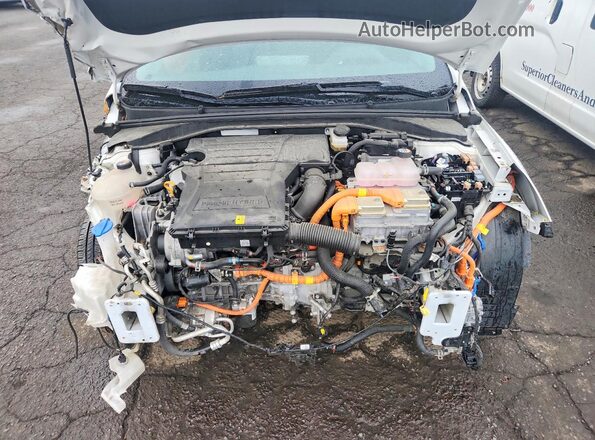 KMHC75LD4MU246550 2021 HYUNDAI IONIQ White Vista interior trasera