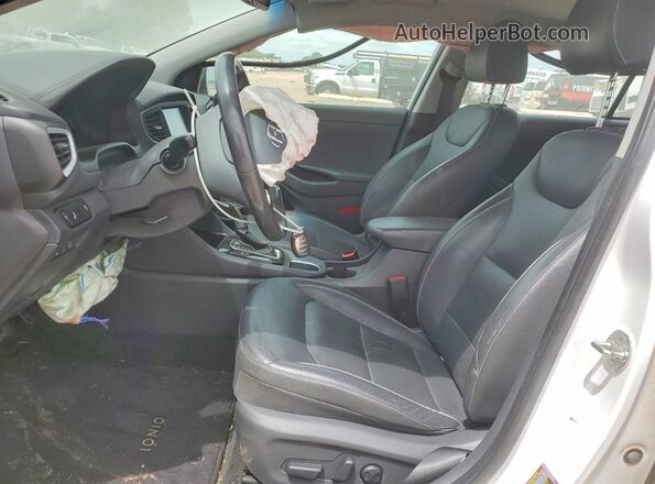 KMHC85LC0JU084173 2018 HYUNDAI IONIQ White წინა სალონის ხედი