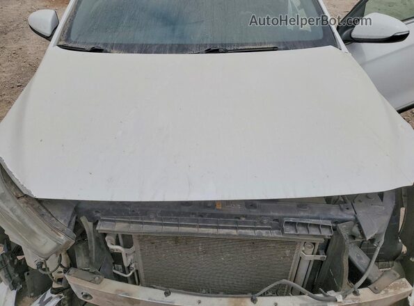 KMHC85LC0JU084173 2018 HYUNDAI IONIQ White უკანა სალონის ხედი