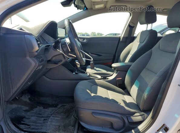 KMHC85LC3NU282882 2022 HYUNDAI IONIQ White Вид салону спереду