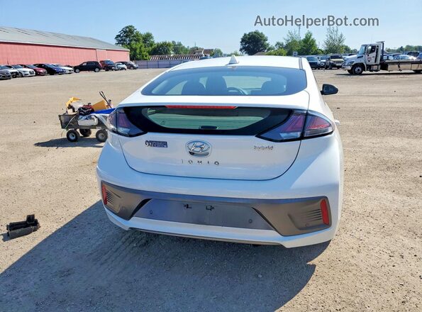 KMHC85LC3NU282882 2022 HYUNDAI IONIQ White Вид ззаду