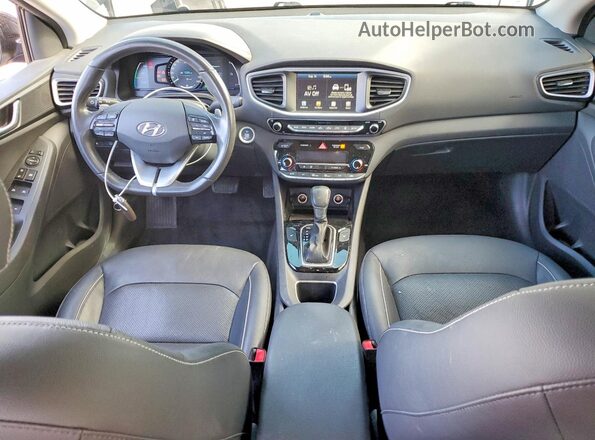 KMHC85LC4JU064069 2018 HYUNDAI IONIQ Черный Вид панели приборов