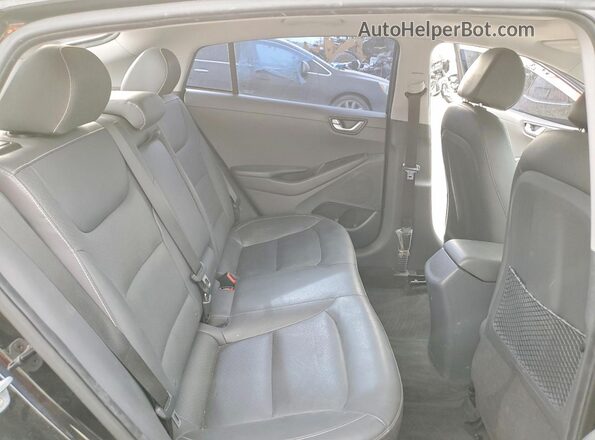 KMHC85LCXJU084181 2018 HYUNDAI IONIQ Black Widok tylnych siedzeń