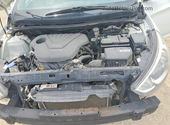 KMHCT4AE0GU981080 2016 HYUNDAI ACCENT White Rear interior view
