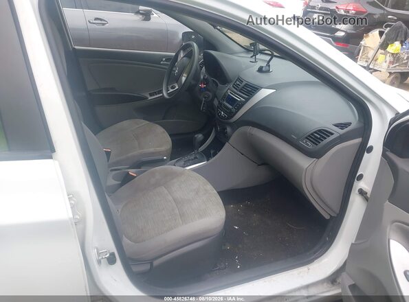 KMHCT4AE1GU111483 2016 HYUNDAI ACCENT Белый Вид салона спереди