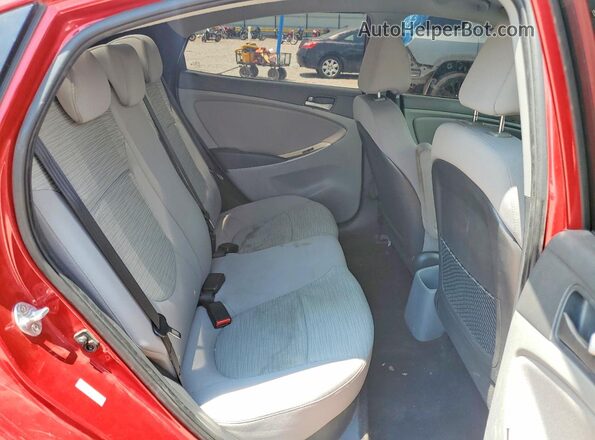 KMHCT4AE1HU185648 2017 HYUNDAI ACCENT Red Հետևի նստատեղերի տեսք