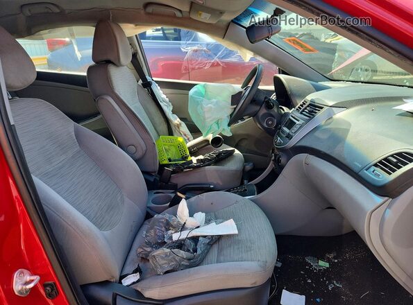 KMHCT4AE1HU187934 2017 HYUNDAI ACCENT Red Вид задньої частини салону