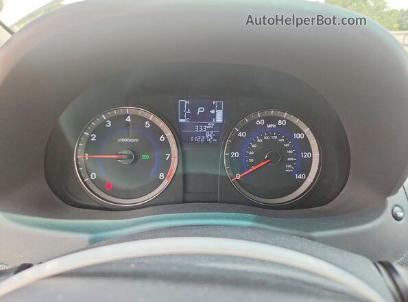 KMHCT4AE1HU272336 2017 HYUNDAI ACCENT White Սարքավորումների վահանակի տեսք