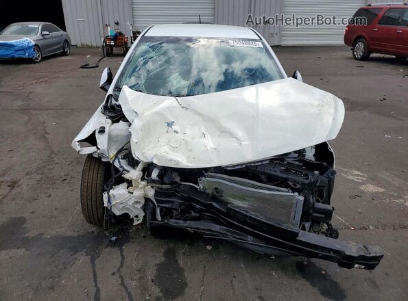 KMHCT4AE2HU334665 2017 HYUNDAI ACCENT White Вид спереду