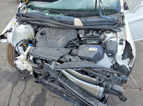 KMHCT4AE2HU334665 2017 HYUNDAI ACCENT White Вид задньої частини салону