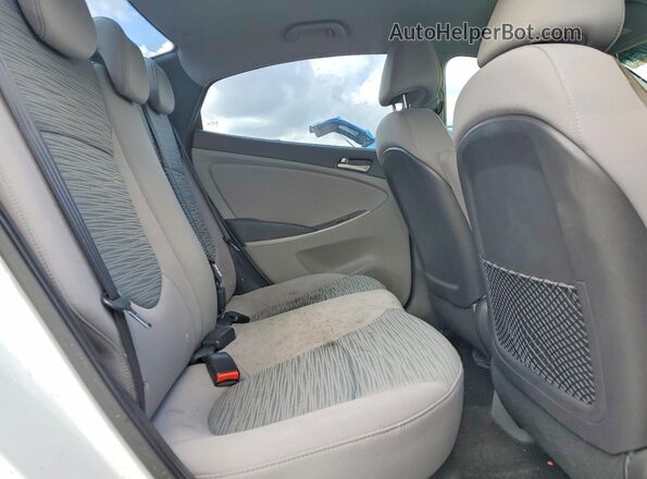 KMHCT4AE2HU334665 2017 HYUNDAI ACCENT White Вид задніх сидінь