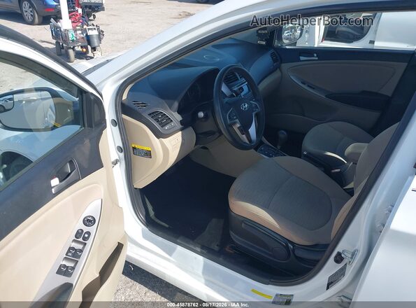 KMHCT4AE3GU139463 2016 HYUNDAI ACCENT Белый Вид салона спереди