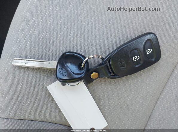 KMHCT4AE3GU139463 2016 HYUNDAI ACCENT Белый Вид панели приборов