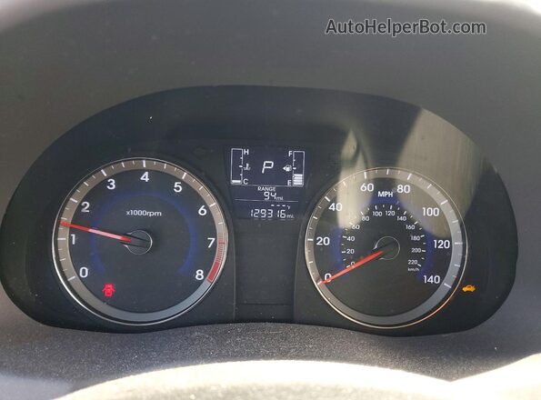 KMHCT4AE3HU255702 2017 HYUNDAI ACCENT Blue ხელსაწყოთა პანელის ხედი