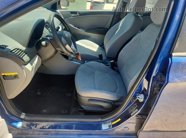 KMHCT4AE4GU010499 2016 HYUNDAI ACCENT Blue Вид салону спереду