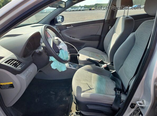 KMHCT4AE4GU027044 2016 HYUNDAI ACCENT Silver Vista interior delantera