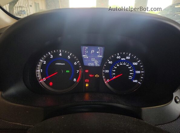 KMHCT4AE4GU118864 2016 HYUNDAI ACCENT Silver ხელსაწყოთა პანელის ხედი