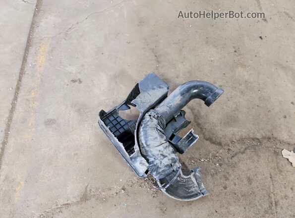 KMHCT4AE4GU118864 2016 HYUNDAI ACCENT Silver ძრავის განყოფილების ხედი