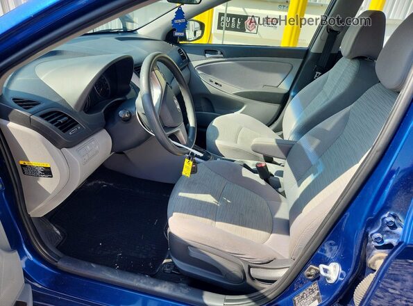 KMHCT4AE4GU136166 2016 HYUNDAI ACCENT Синий Вид салона спереди