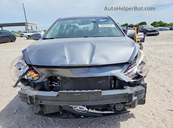 KMHCT4AE4HU278258 2017 HYUNDAI ACCENT Gray Front view