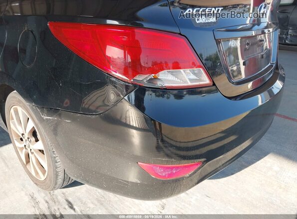KMHCT4AE4HU330164 2017 HYUNDAI ACCENT Black წინა ხედი