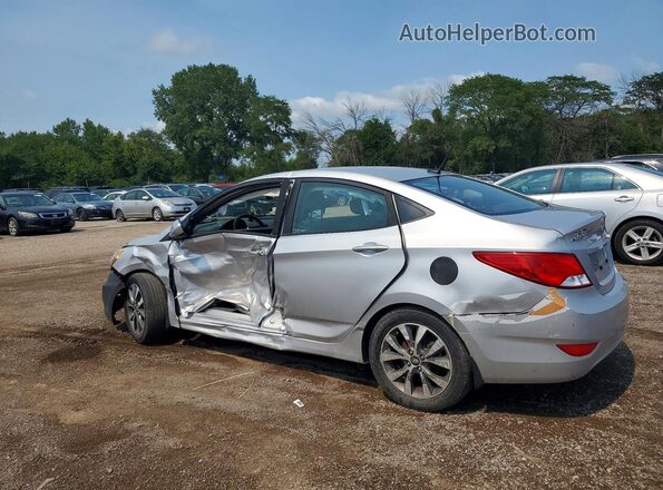 KMHCT4AE4HU347093 2017 HYUNDAI ACCENT Silver უკანა მარჯვენა