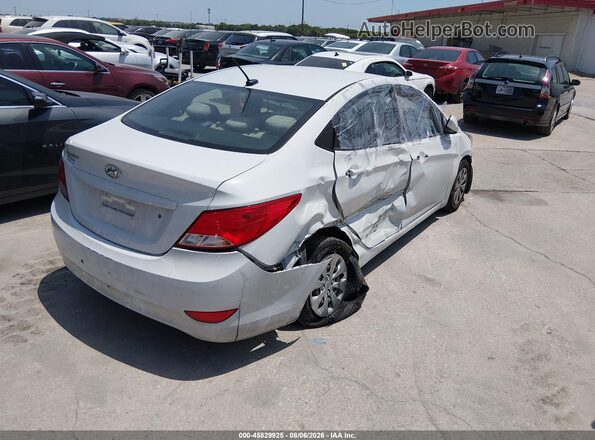 KMHCT4AE4HU366632 2017 HYUNDAI ACCENT White Tył prawy