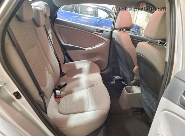 KMHCT4AE5GU004243 2016 HYUNDAI ACCENT Silver Вид задніх сидінь