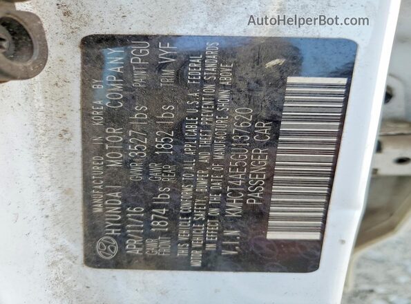 KMHCT4AE5GU137620 2016 HYUNDAI ACCENT White Engine compartment view