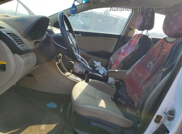 KMHCT4AE5GU137620 2016 HYUNDAI ACCENT White Front interior view
