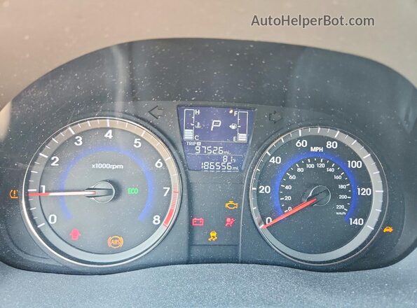 KMHCT4AE6HU337214 2017 HYUNDAI ACCENT Red Вид щитка приладів