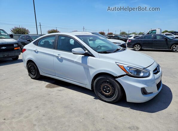 KMHCT4AE6HU395338 2017 HYUNDAI ACCENT White Вид спереду
