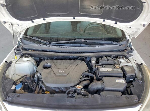 KMHCT4AE7GU000243 2016 HYUNDAI ACCENT White Вид задньої частини салону