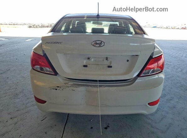 KMHCT4AE7GU000243 2016 HYUNDAI ACCENT White Вид ззаду