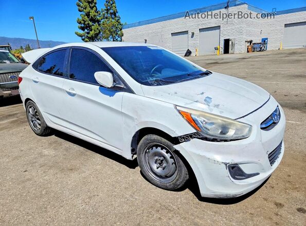 KMHCT4AE7GU120236 2016 HYUNDAI ACCENT Белый Передняя правая четверть