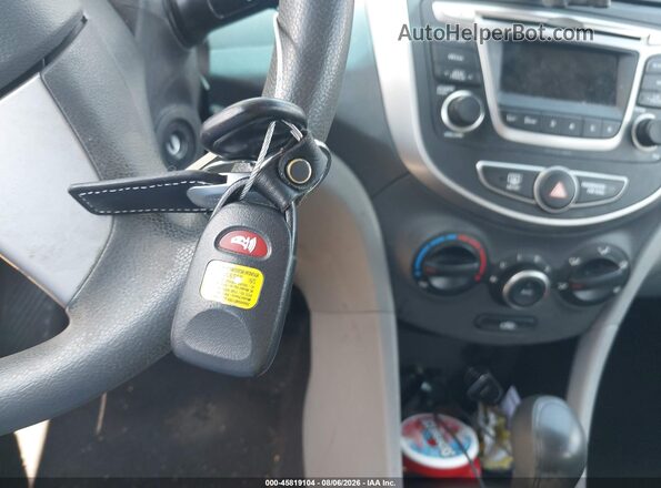 KMHCT4AE7GU943510 2016 HYUNDAI ACCENT Silver Առջևի վահանակի տեսք