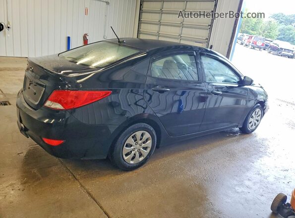 KMHCT4AE7HU358265 2017 HYUNDAI ACCENT Black Rear right