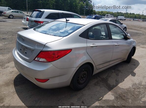 KMHCT4AE8GU009887 2016 HYUNDAI ACCENT Silver Trasero derecho