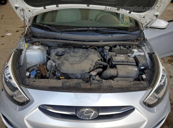 KMHCT4AE8GU947078 2016 HYUNDAI ACCENT Silver უკანა სალონის ხედი