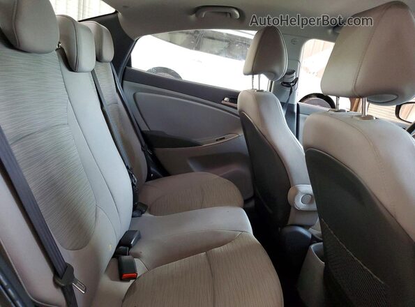 KMHCT4AE8GU947078 2016 HYUNDAI ACCENT Silver უკანა სავარძლების ხედი