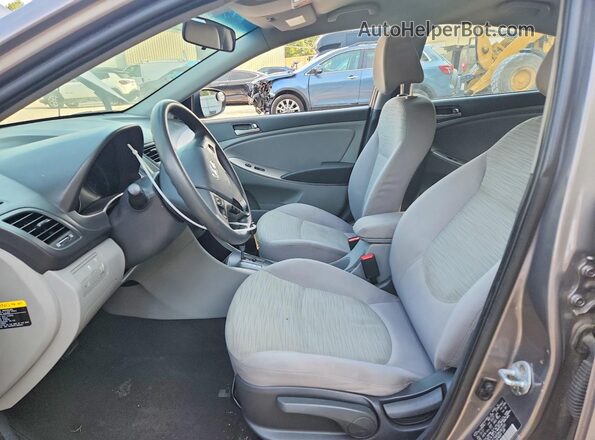 KMHCT4AE8HU361000 2017 HYUNDAI ACCENT Gray Вид салону спереду