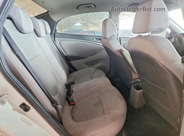 KMHCT4AE9GU123266 2016 HYUNDAI ACCENT White Vista de los asientos traseros