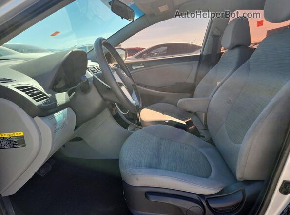 KMHCT4AE9HU297582 2017 HYUNDAI ACCENT Gray წინა სალონის ხედი