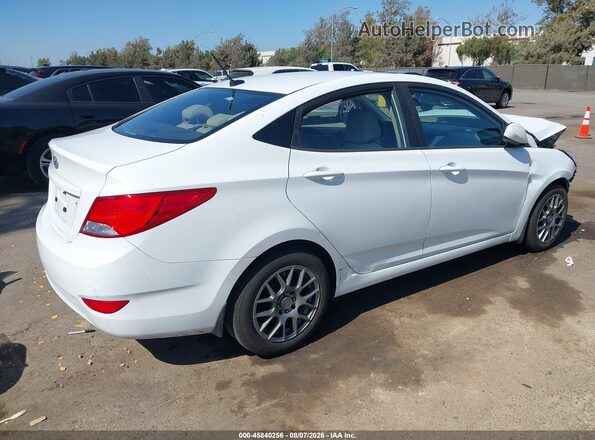 KMHCT4AE9HU343203 2017 HYUNDAI ACCENT Белый Задняя правая четверть