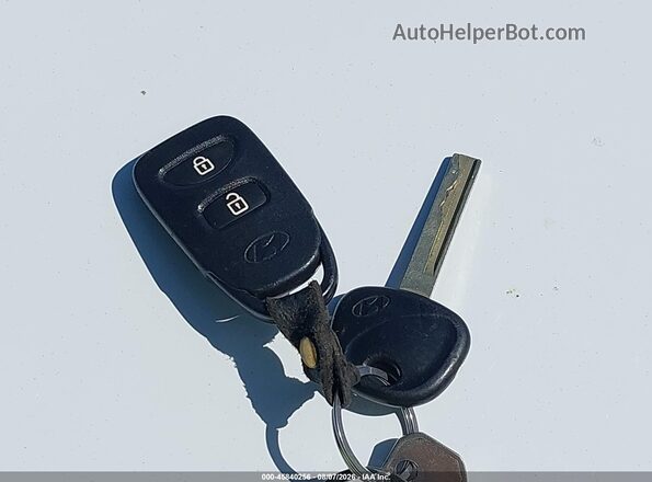 KMHCT4AE9HU343203 2017 HYUNDAI ACCENT Белый Вид панели приборов