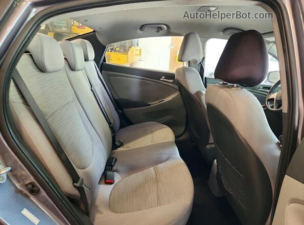 KMHCT4AEXGU072540 2016 HYUNDAI ACCENT Silver Vista de los asientos traseros