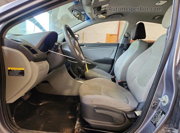 KMHCT4AEXGU072540 2016 HYUNDAI ACCENT Silver Vista interior delantera