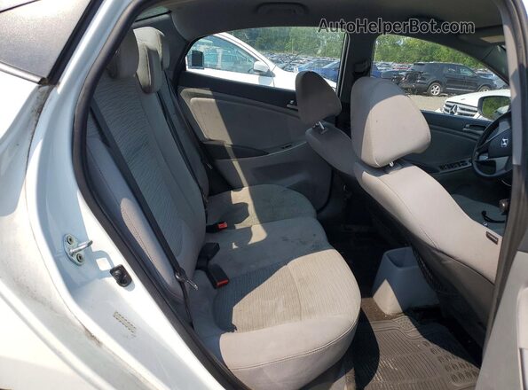 KMHCT4AEXGU990546 2016 HYUNDAI ACCENT White უკანა სავარძლების ხედი